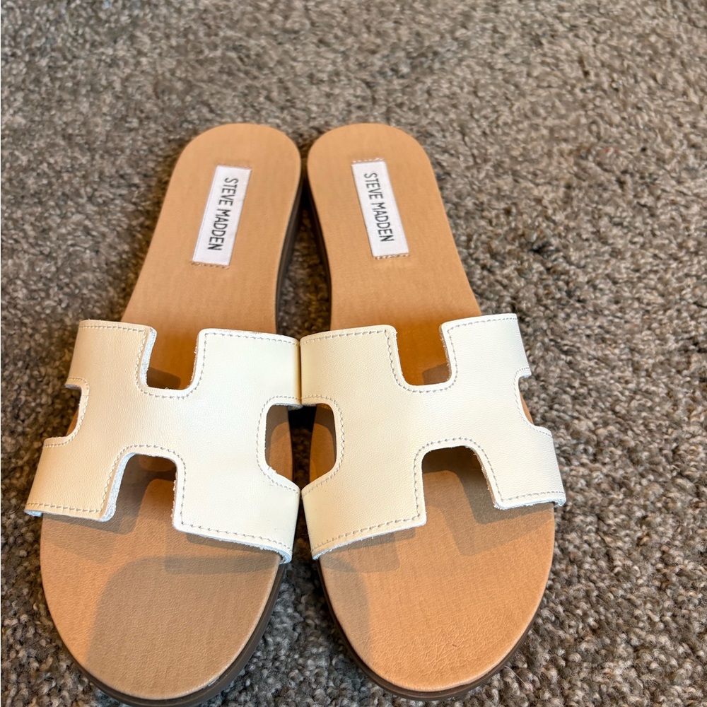 Steve Madden Cream Slide Sandals